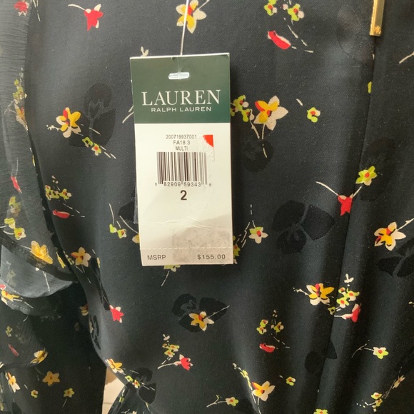 Show off your beautiful figure from size 4-14 - Picture 3 of 3